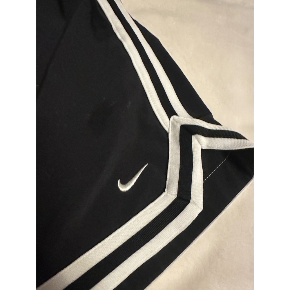 Nike Boys M Dri-FIT Basketball Shorts Black White Striped FN2659-010 Athletic - Picture 3 of 14